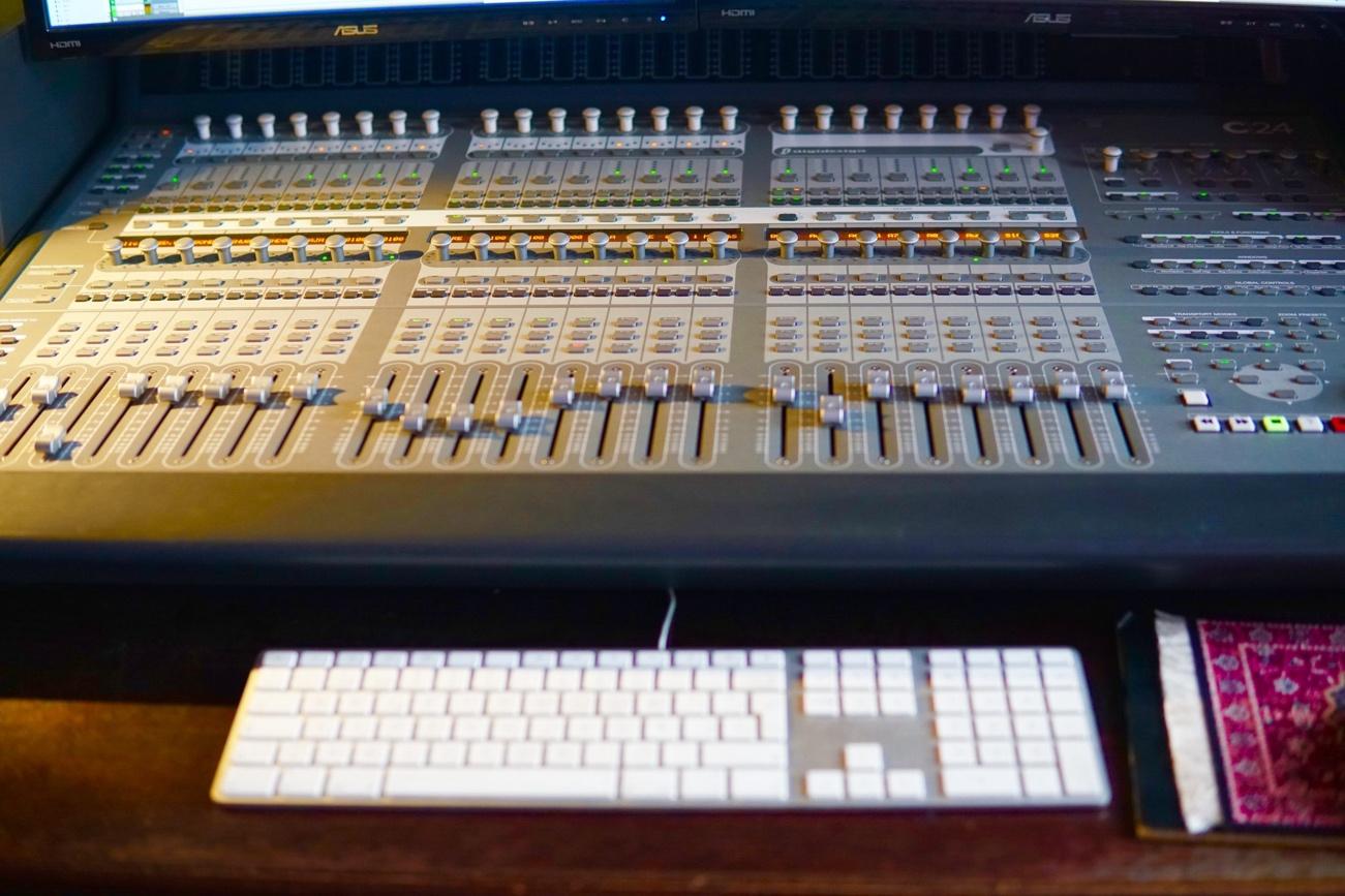 Estudio de grabación - Ton y Son