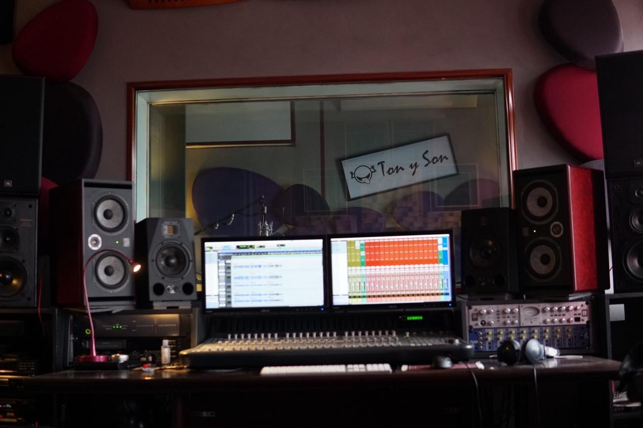 Estudio profesional - Ton y Son